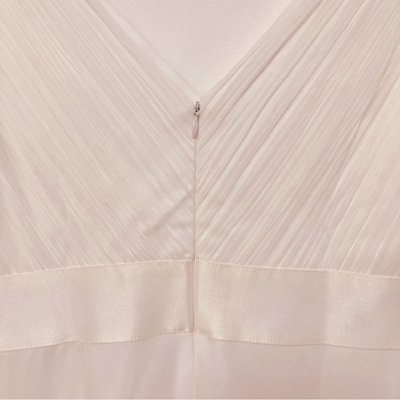 Elegant White Dress - Picture 4 of 15